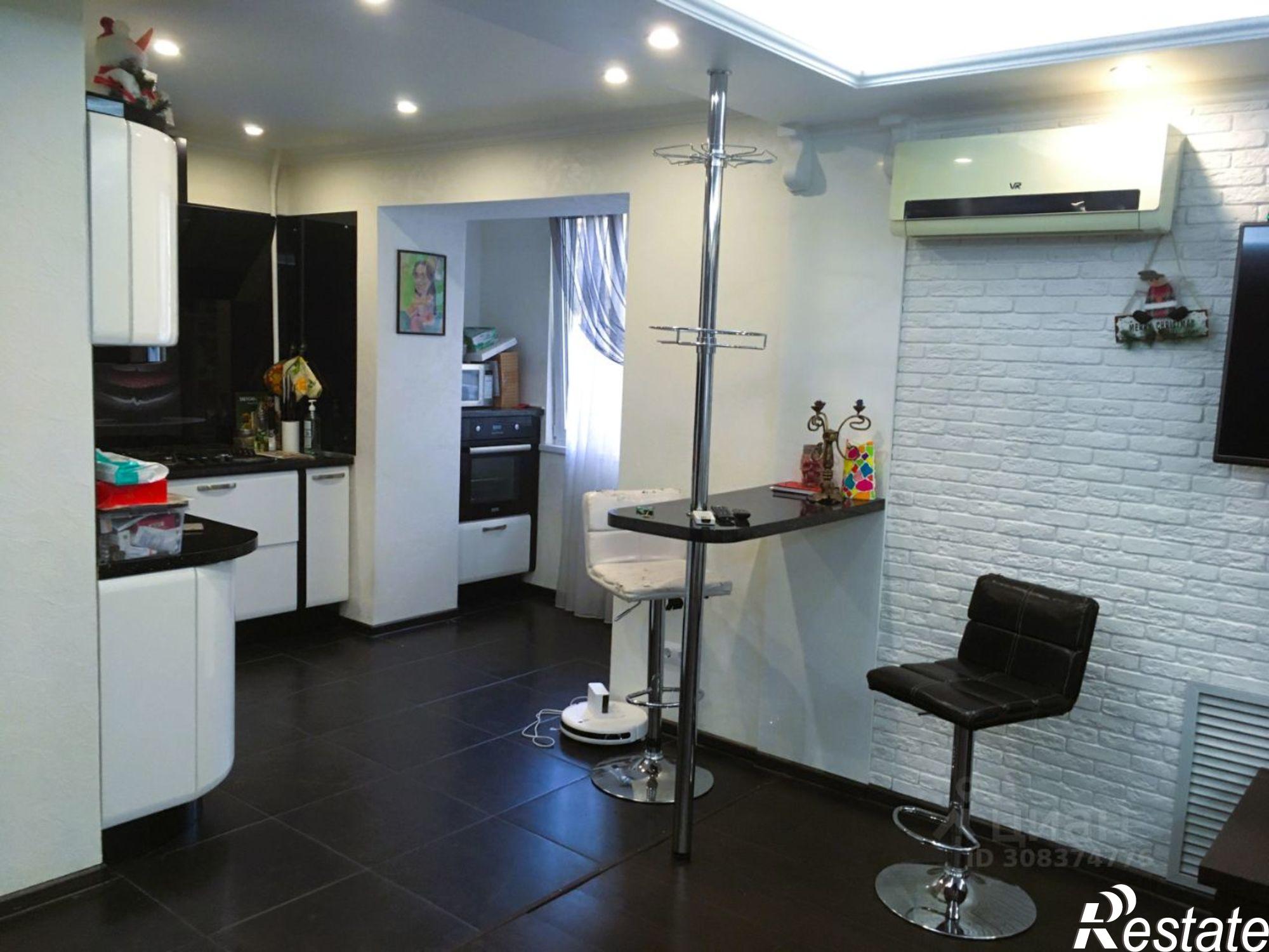 Купить квартиру за 4 150 000 рублей на Астрахань, улица Михаила Луконина, 9к1