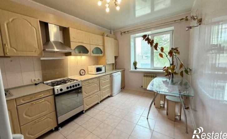 3-комн квартира Астрахань, улица Космонавтов, 18к2