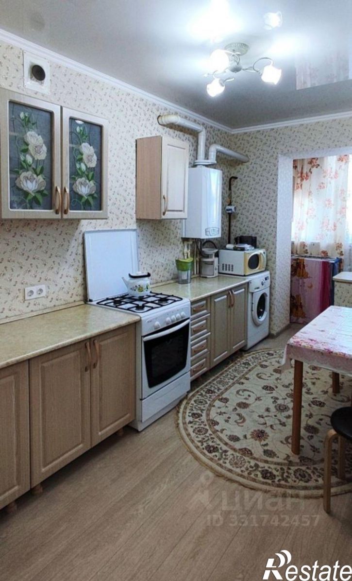 2-комн квартира Астрахань, улица Космонавтов, 18к4