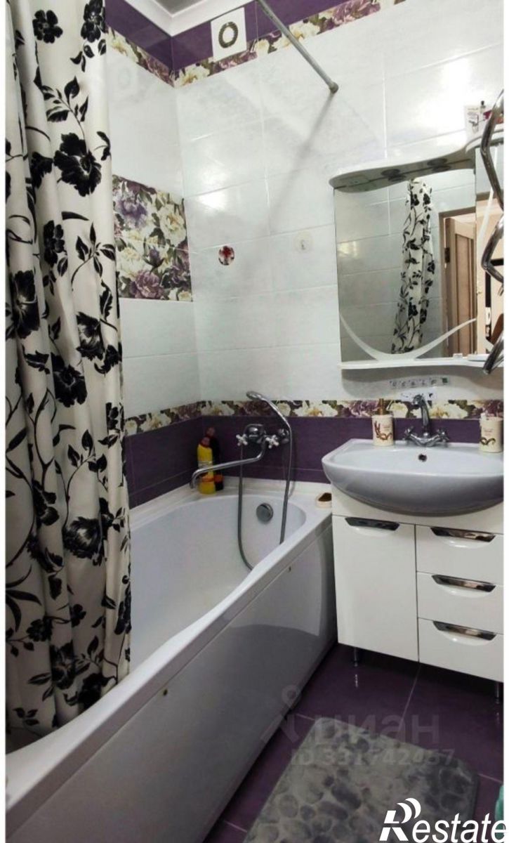 2-комн квартира Астрахань, улица Космонавтов, 18к4