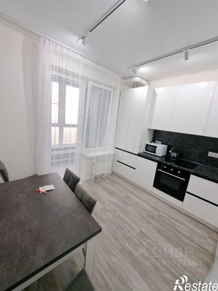 1-комн квартира Астрахань, улица Ахшарумова, 27А