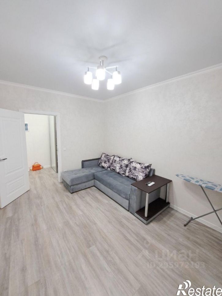 1-комн квартира Астрахань, улица Ахшарумова, 27А