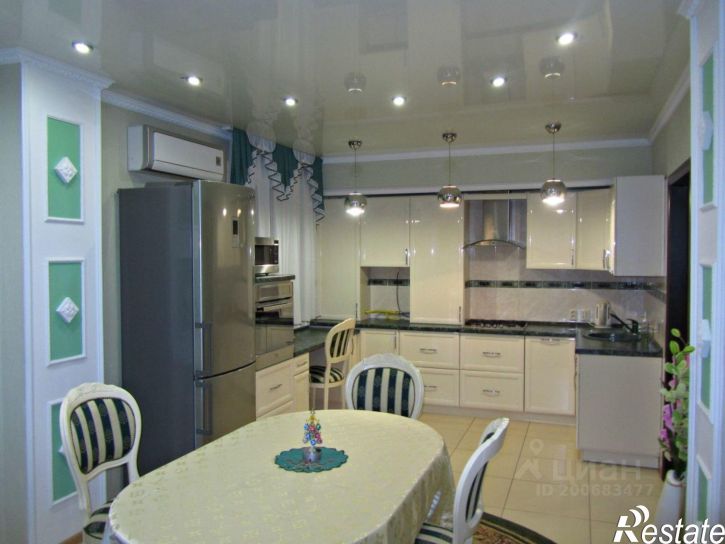3-комн квартира Астрахань, улица Шаумяна, 9