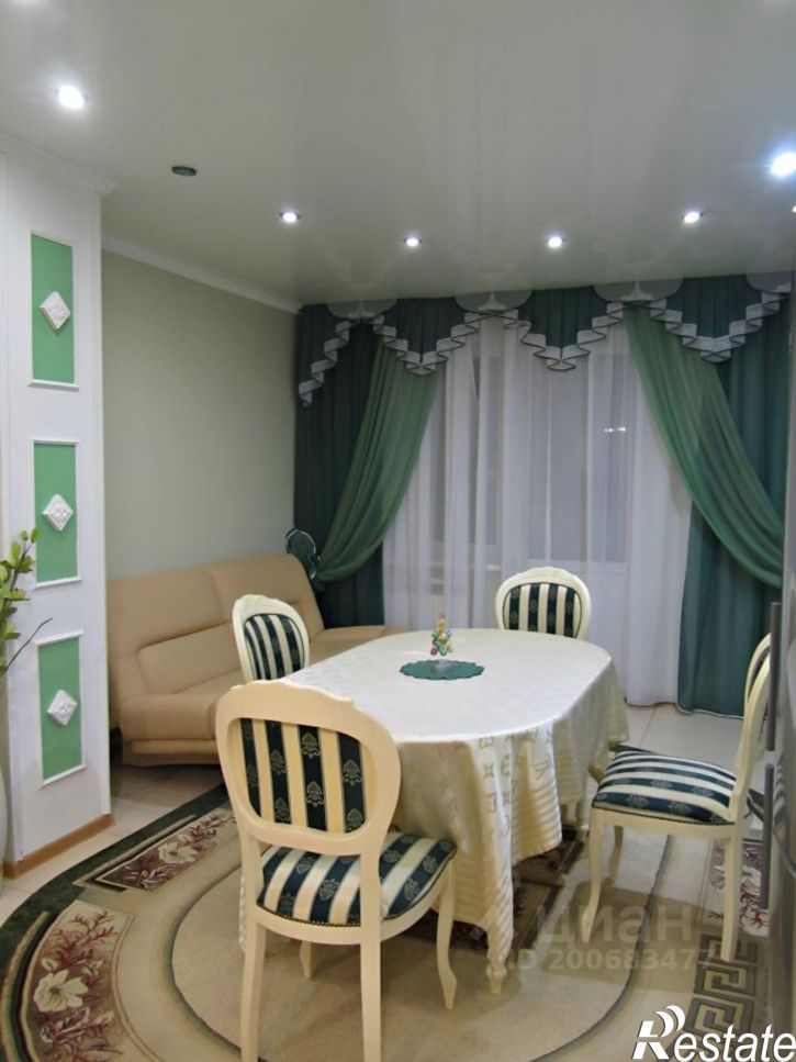 3-комн квартира Астрахань, улица Шаумяна, 9