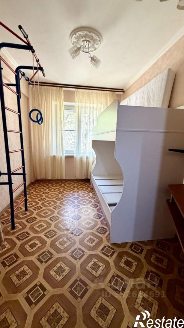 2-комн квартира Астрахань, улица Ботвина, 18