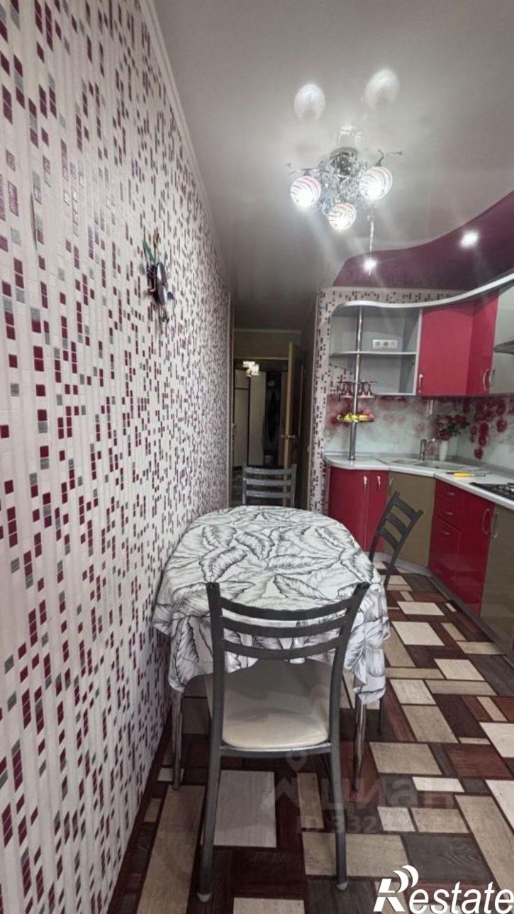 3-комн квартира ул Юбилейная, 8,  д. 8
