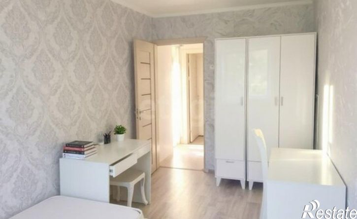3-комн квартира Астрахань, улица Савушкина, 31