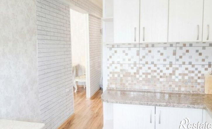 3-комн квартира Астрахань, улица Савушкина, 31