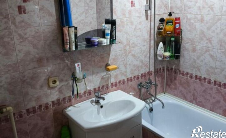 3-комн квартира Астрахань, Звёздная улица, 3