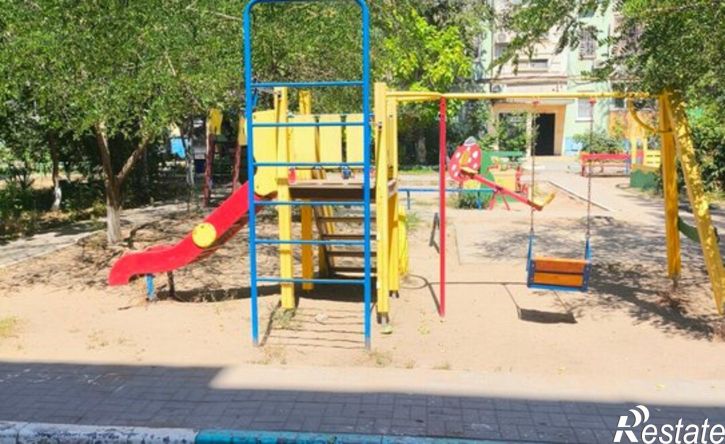 3-комн квартира Астрахань, Звёздная улица, 3