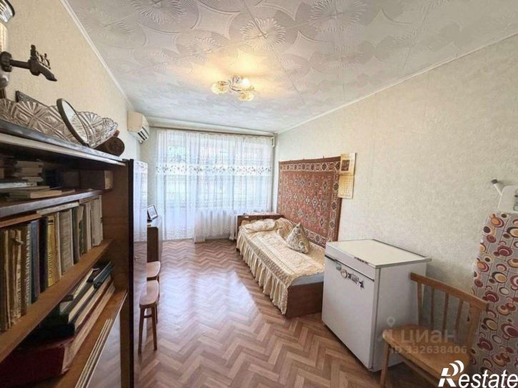 3-комн квартира ул 50 лет Октября, 2,  д. 2