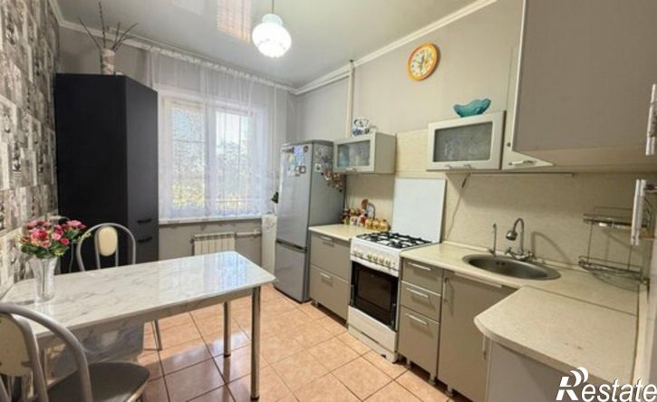 2-комн квартира Астрахань, Акмолинская улица, 28