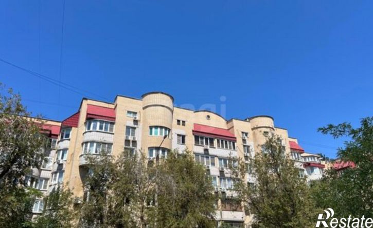 3-комн квартира Астрахань, улица Ахшарумова, 3