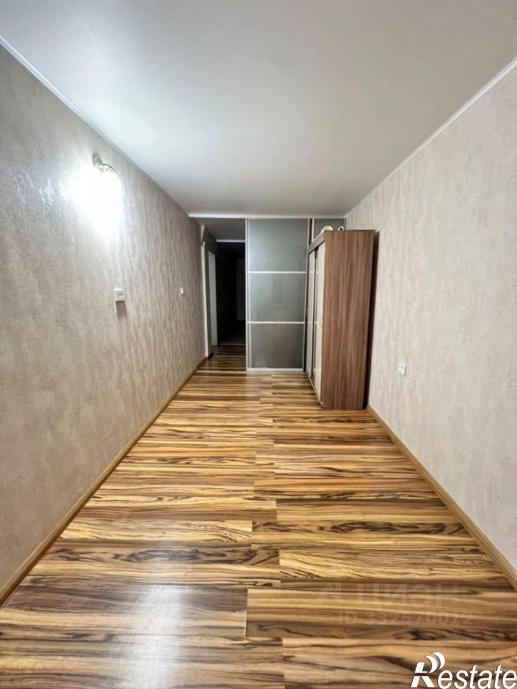 3-комн квартира Астрахань г., Ленинский