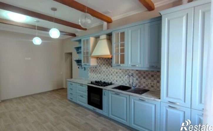 2-комн квартира Астрахань, улица Хлебникова, 9