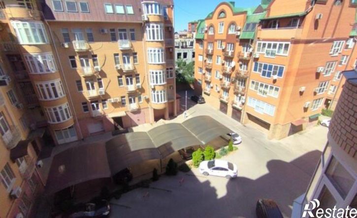 2-комн квартира Астрахань, улица Хлебникова, 9