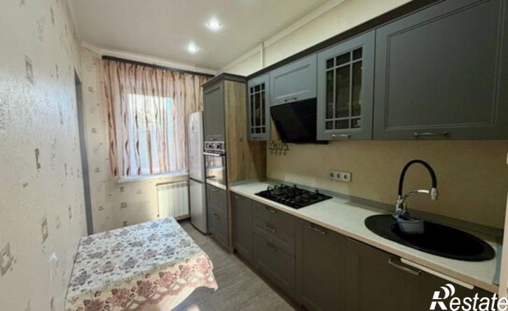 3-комн квартира Астрахань, Краснодарская улица, 47