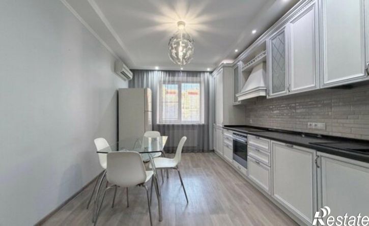 3-комн квартира Астрахань, улица Гоголя, 3к2