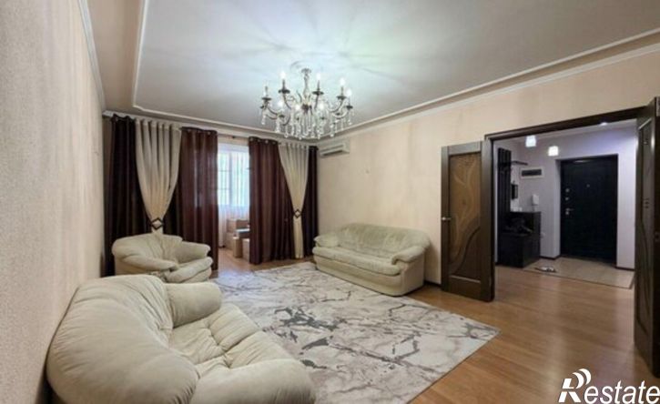 3-комн квартира Астрахань, улица Гоголя, 3к2