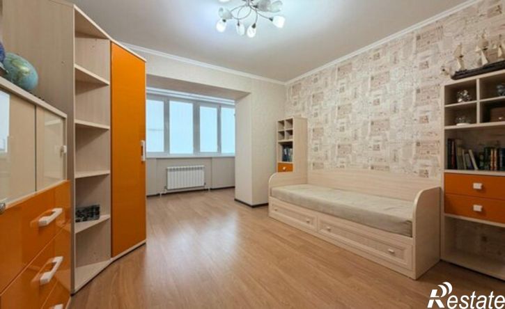 3-комн квартира Астрахань, улица Гоголя, 3к2