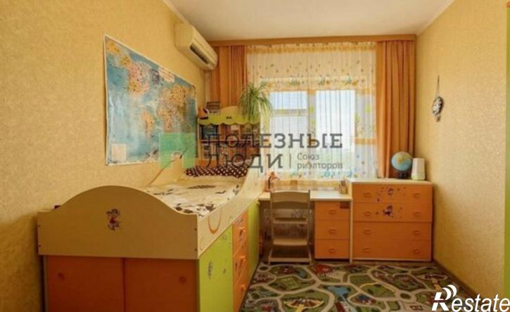 3-комн квартира Астрахань, улица Власова, 2/18