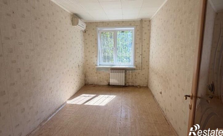 4-комн квартира Астрахань, Красноармейская улица, 25