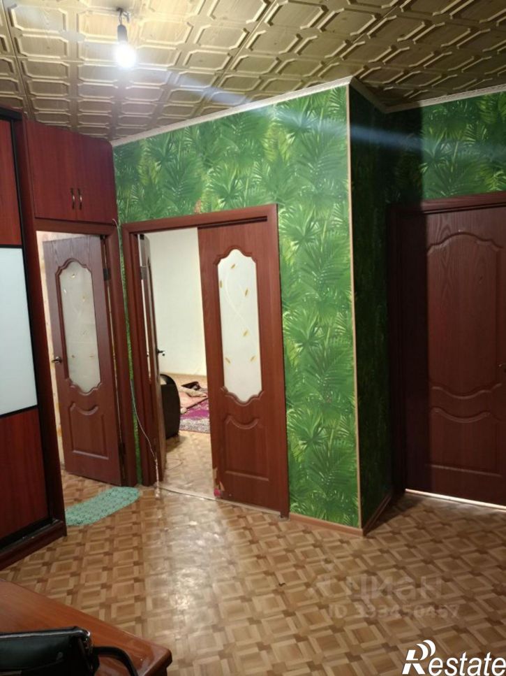 3-комн квартира Астрахань, Брестская улица, 3